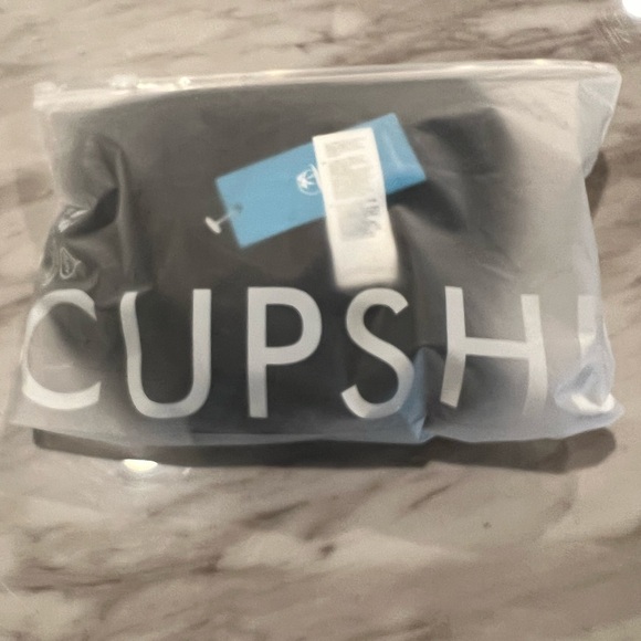 ! Brand new with Tags. Cupshe one piece. Super cute and slimming!!💗💗 - Picture 2 of 4